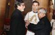 Amitabh Bachchan, Prince Karim Aga Khan get Padma Vibhushan